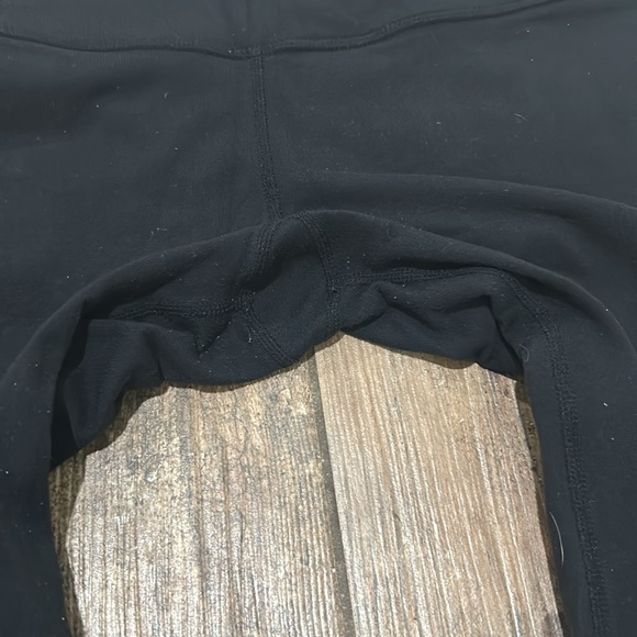 Lululemon Athletica Classic Black Leggings - Picture 4 of 8